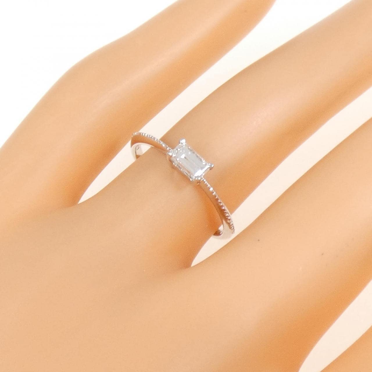 K18WG ダイヤモンド リング 0.30CT