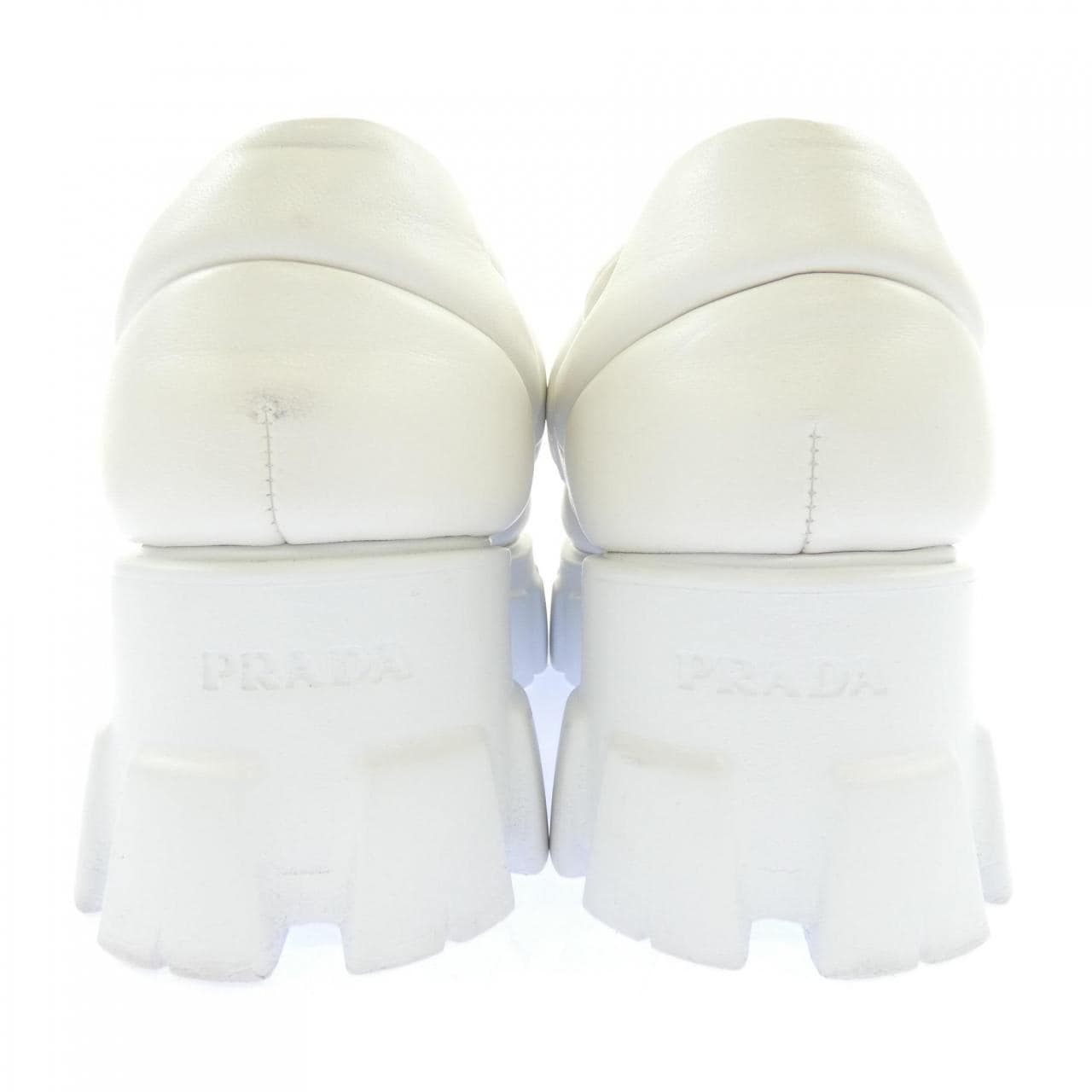 プラダ PRADA ソフトパデッド  トライアングルロゴ 1D125N シューズ