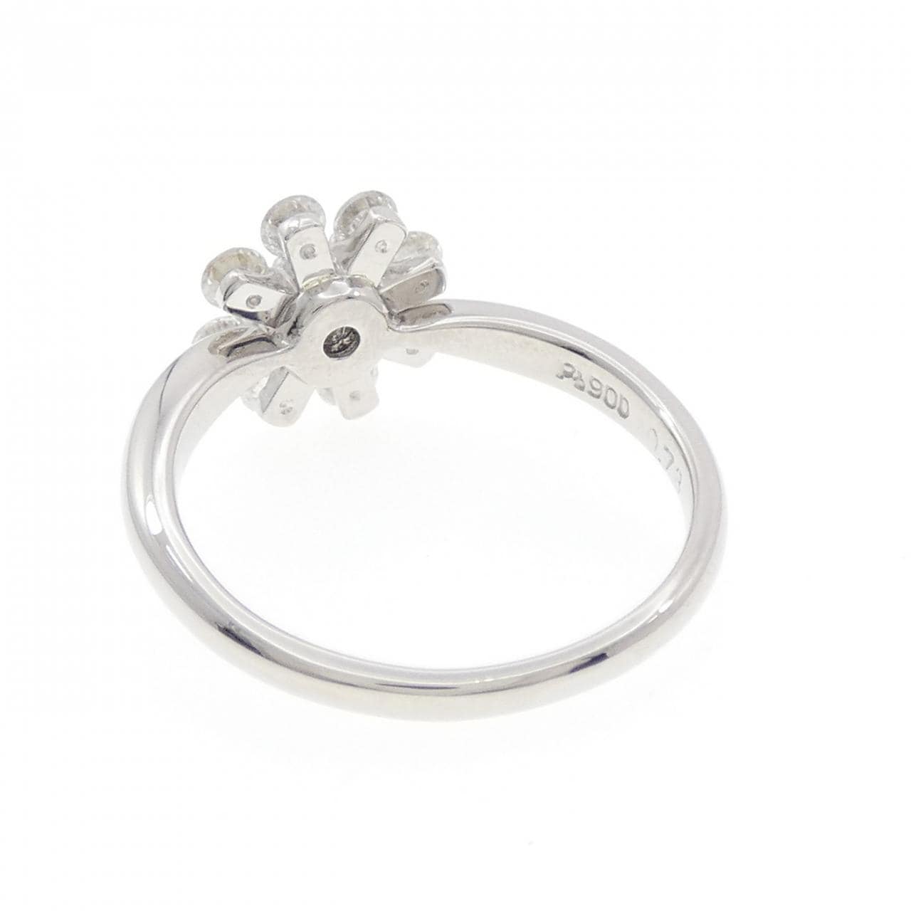 PT900花朵钻石戒指0.73克拉