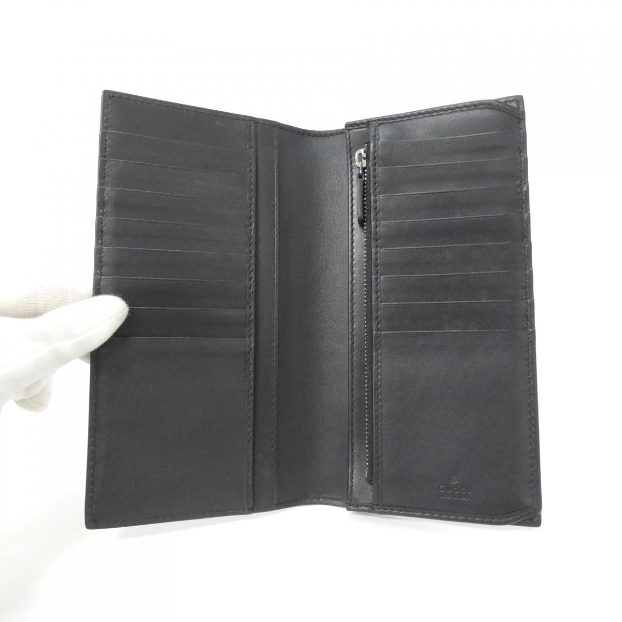 グッチ GG EMBLEM 821213 FAD6M 財布