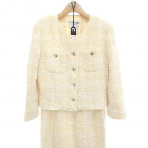 【ヴィンテージ】シャネル CHANEL P07019V04715 96P. スーツ