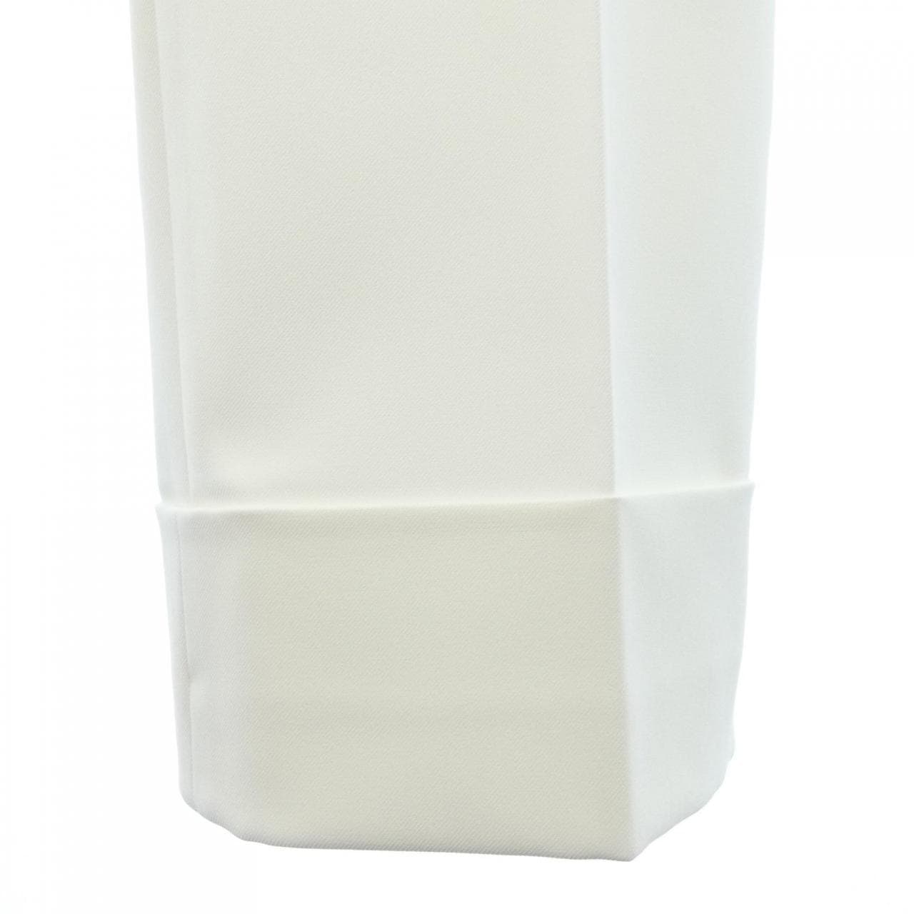 ティアラ TIARA パンツ