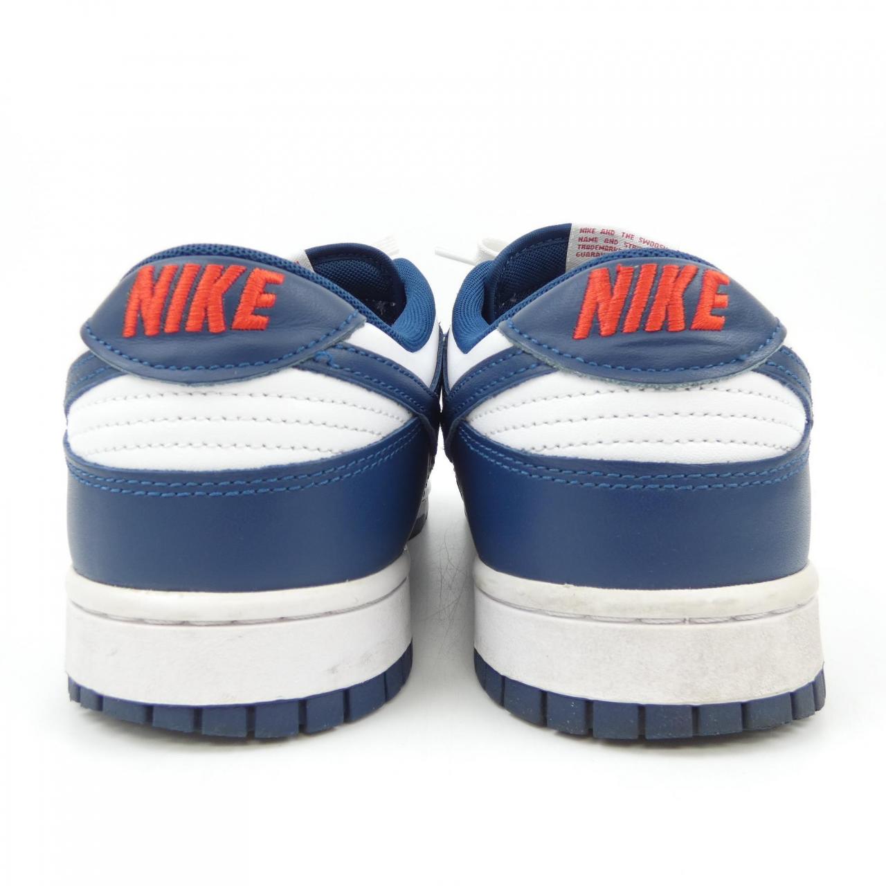 ナイキ NIKE スニーカー
