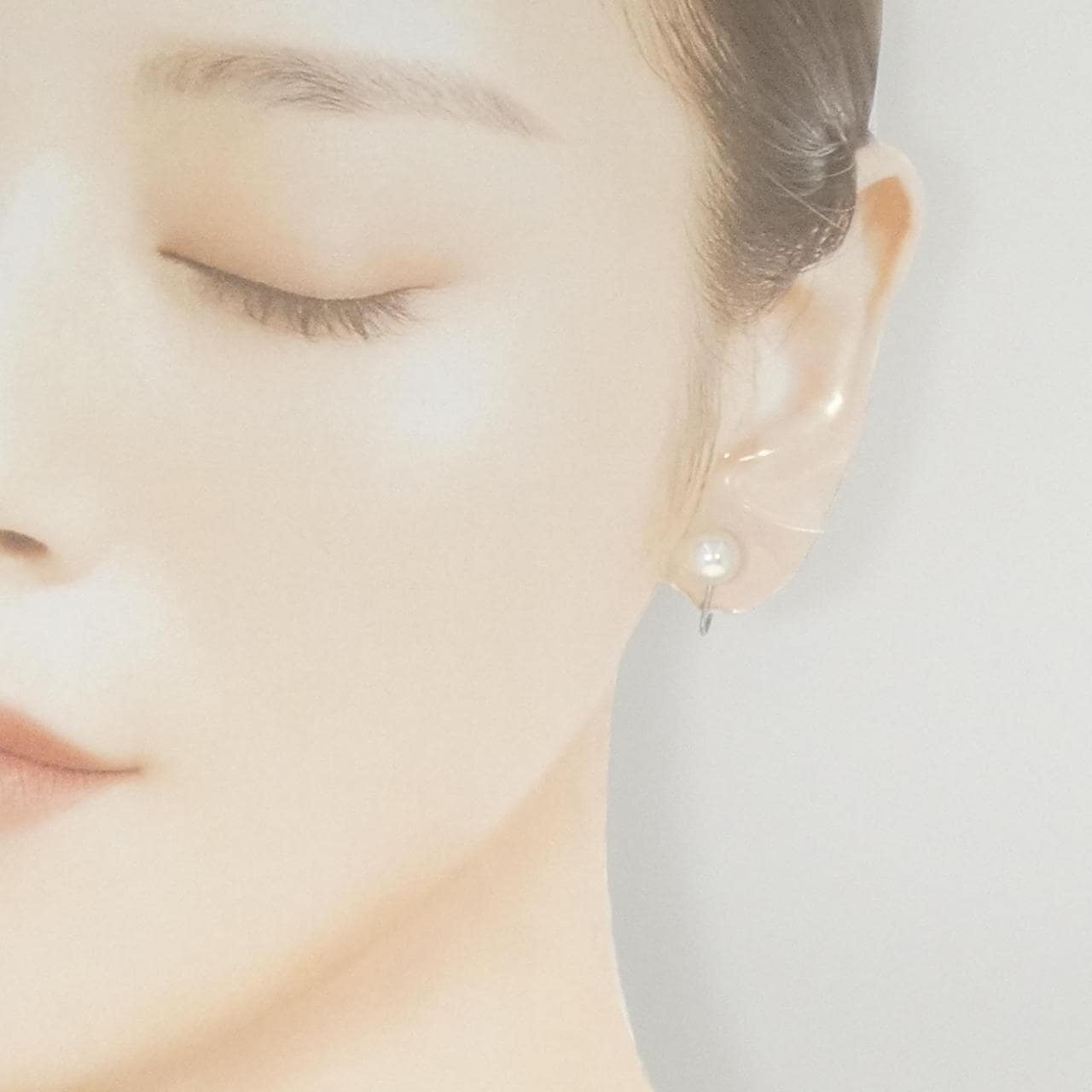 MIKIMOTO Akoya pearl earrings 7.6mm