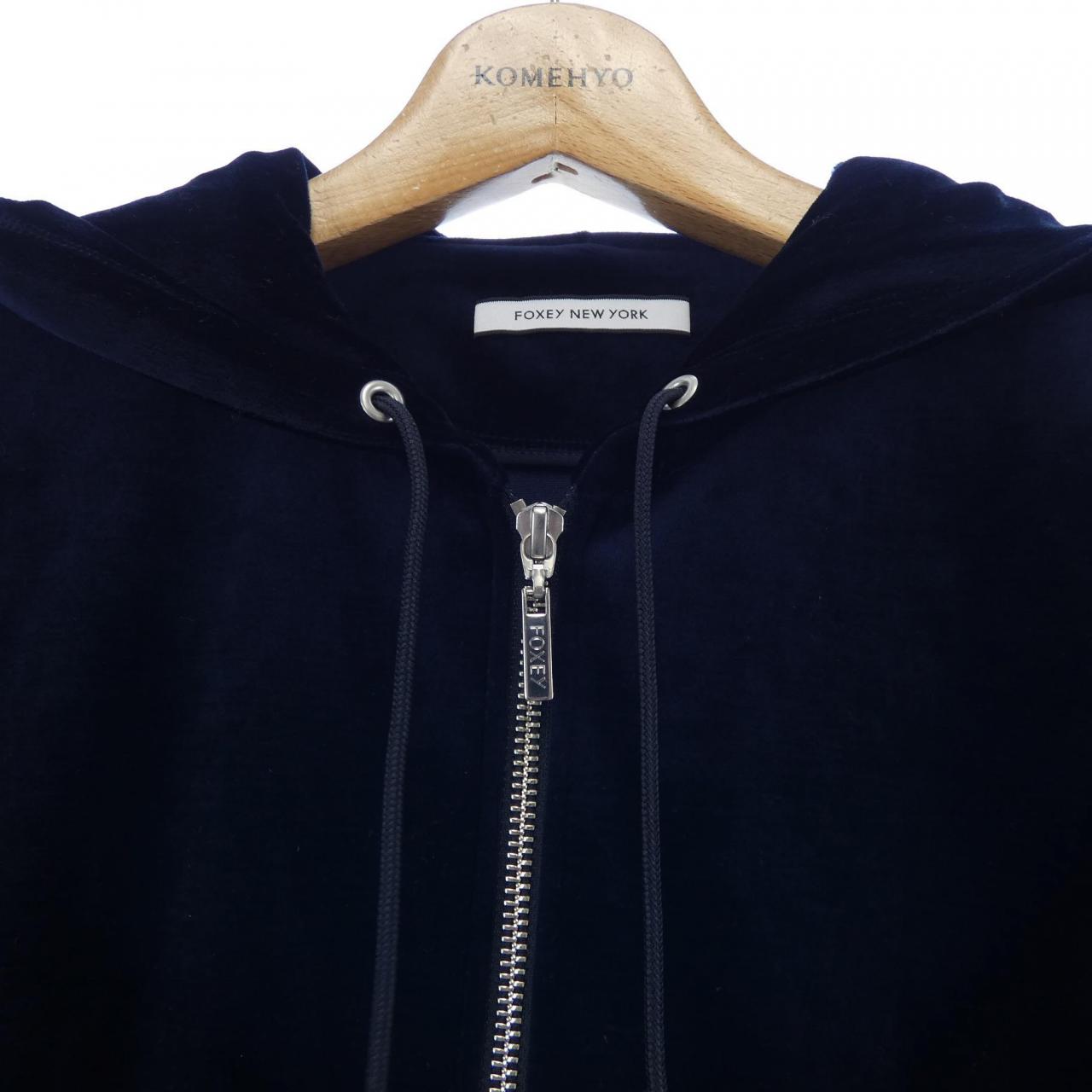 フォクシーニューヨーク FOXEY NEW YORK パーカー