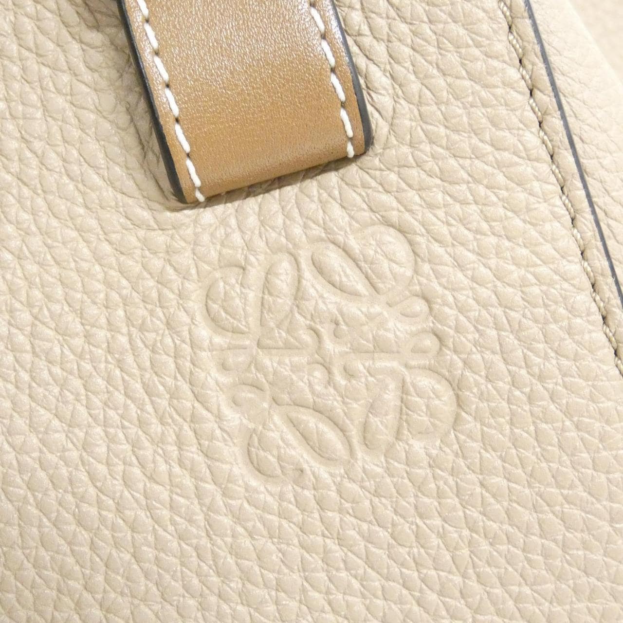 Loewe Hammock 38712KBN60 單肩包
