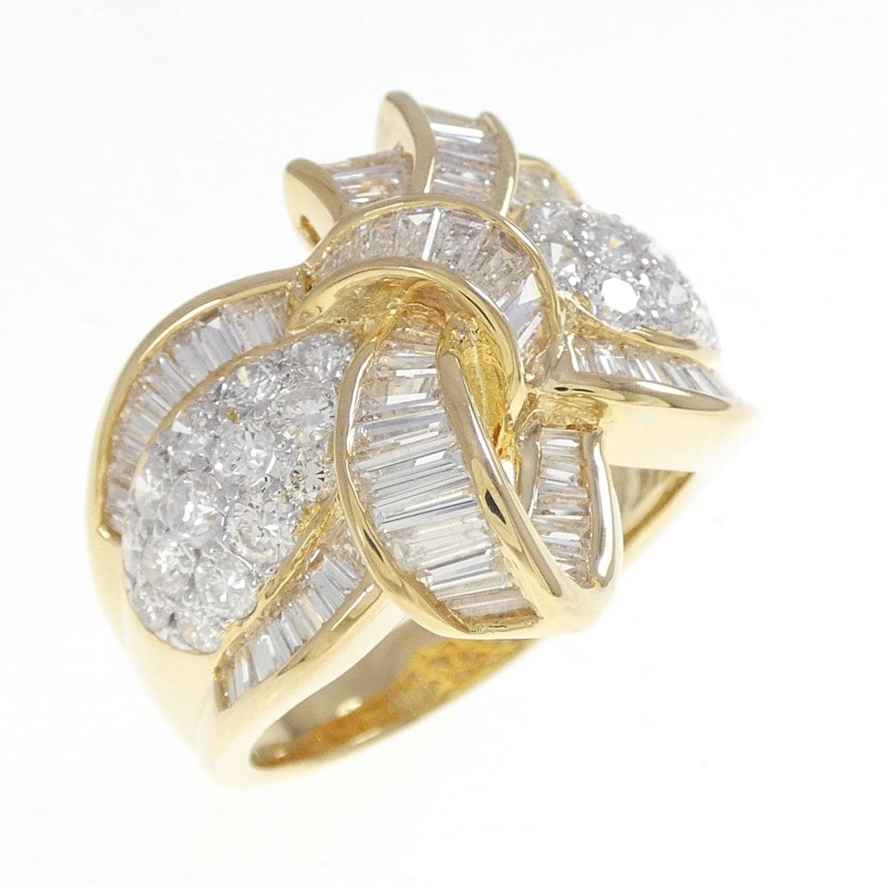 K18YG/K18WG Ribbon Diamond Ring 2.96CT