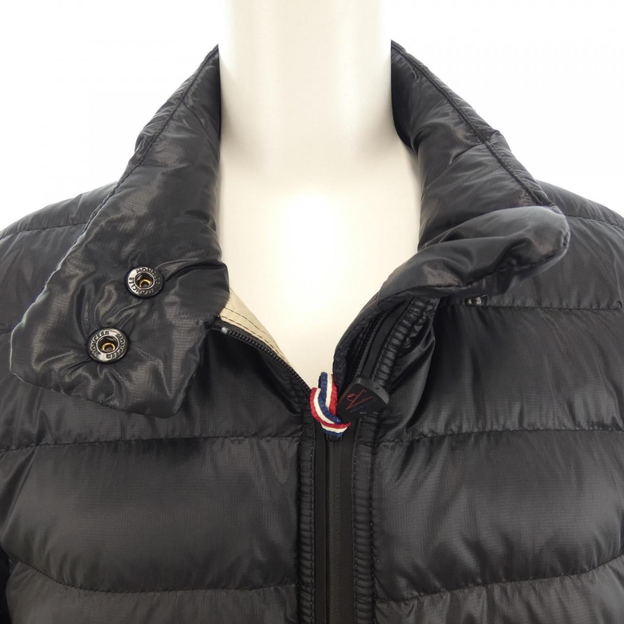 【新品】MONCLER GRENOBLE蒙克勒格勒諾布爾羽絨服