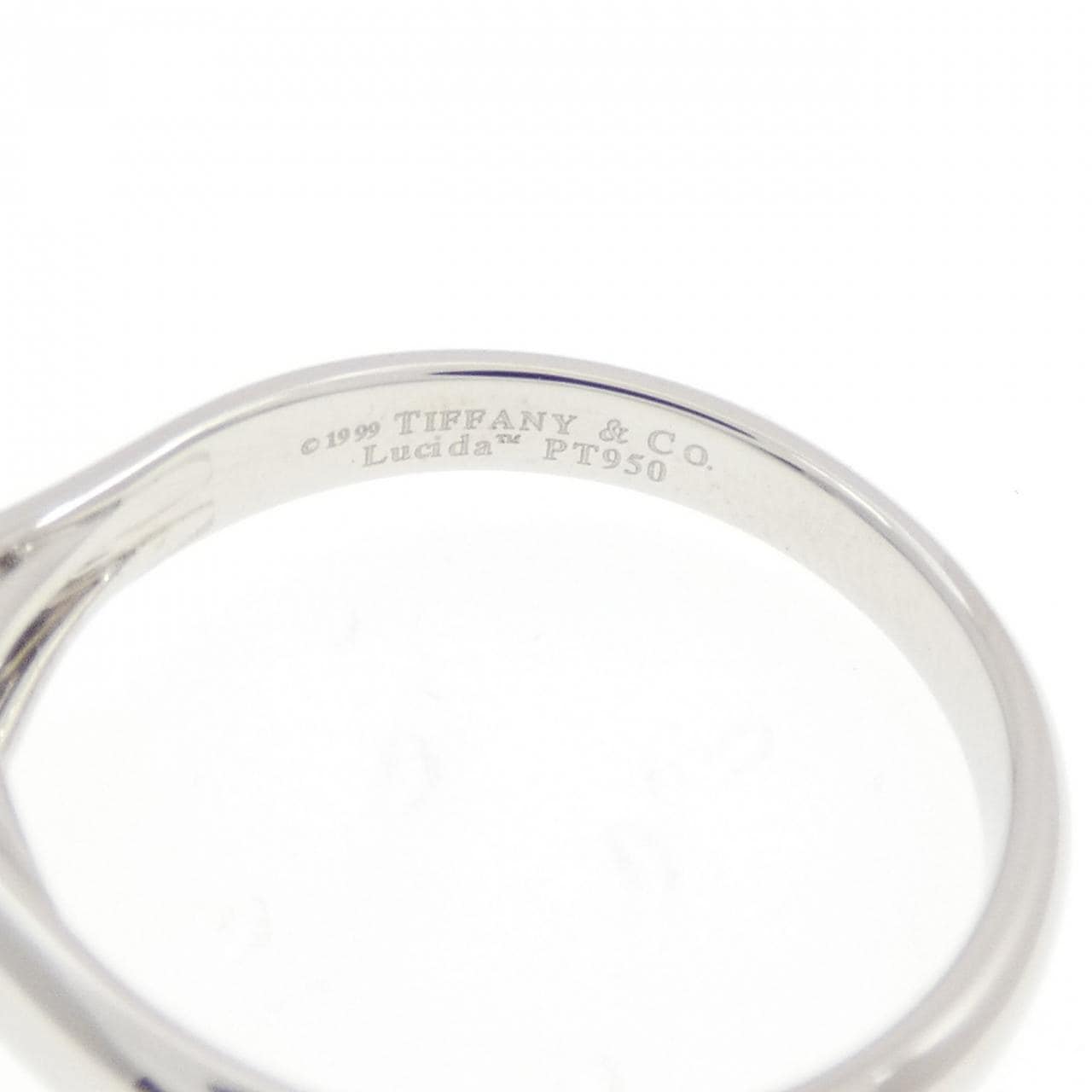 ティファニー ルシダ リング 0.70CT E VVS2