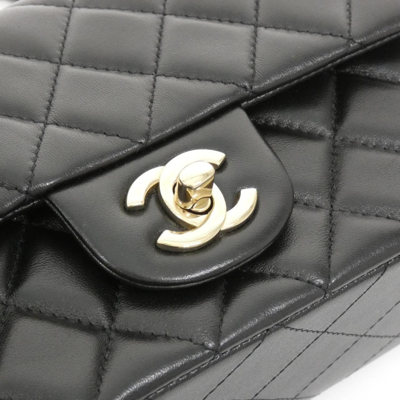 シャネル 69900 ショルダーバッグ
