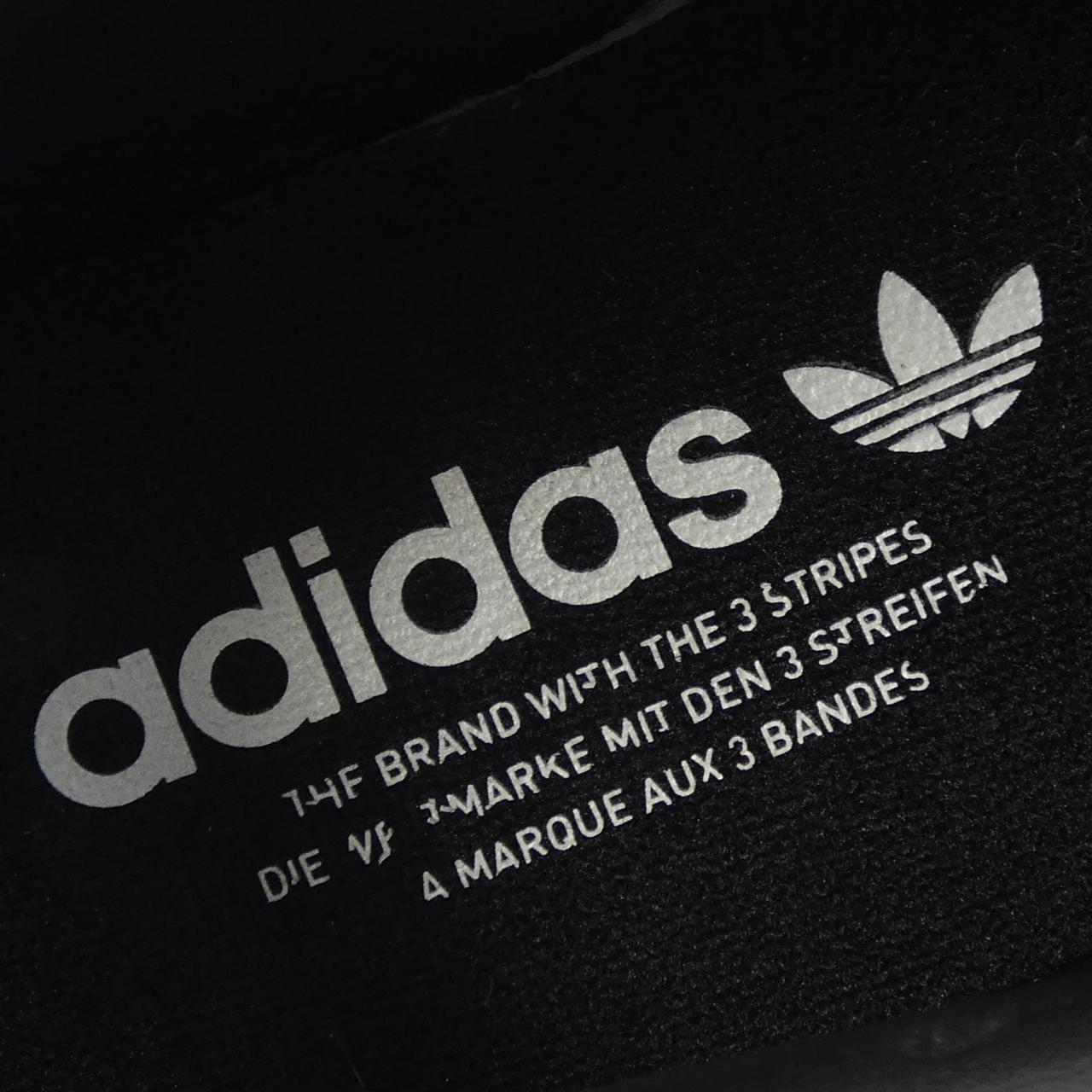 アディダス ADIDAS スニーカー