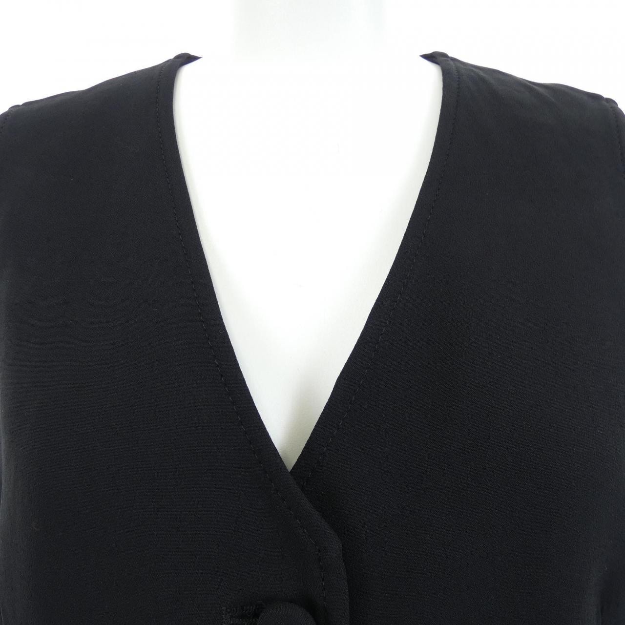 グッチ GUCCI 619326 ZKR01 ベスト