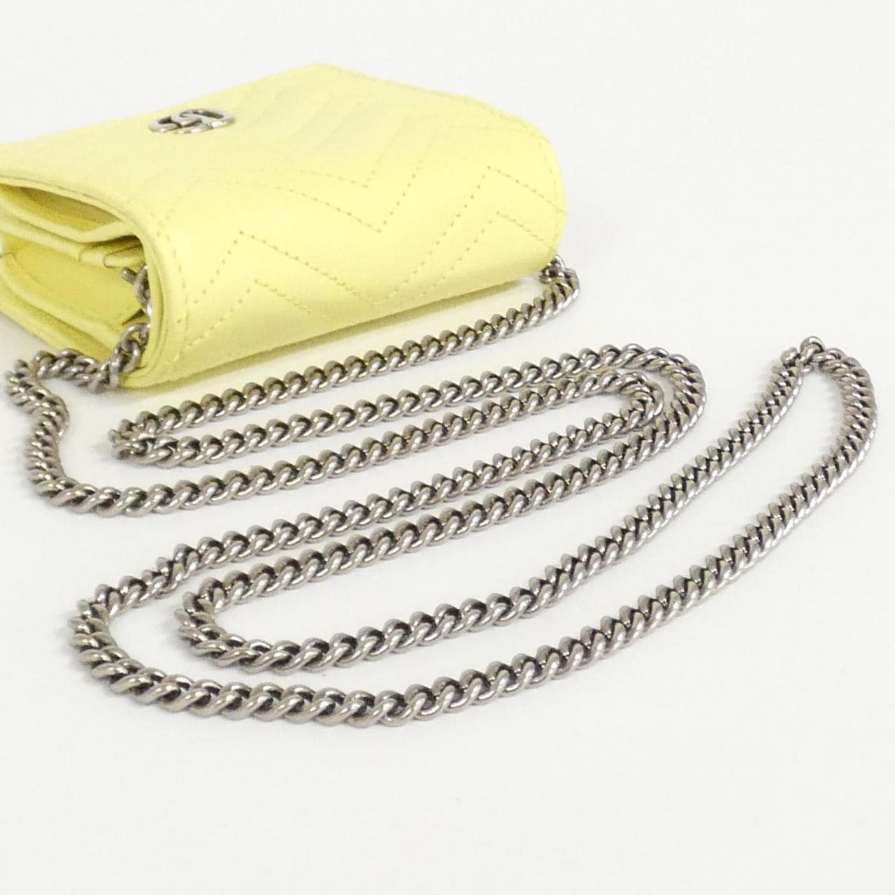グッチ GG MARMONT 625693 DTD1P チェーンウォレット
