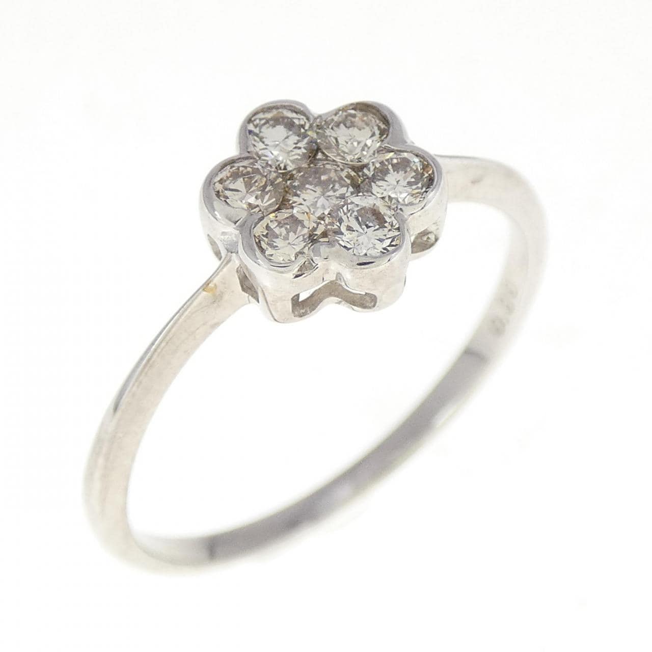 K18WG flower Diamond ring 0.30CT