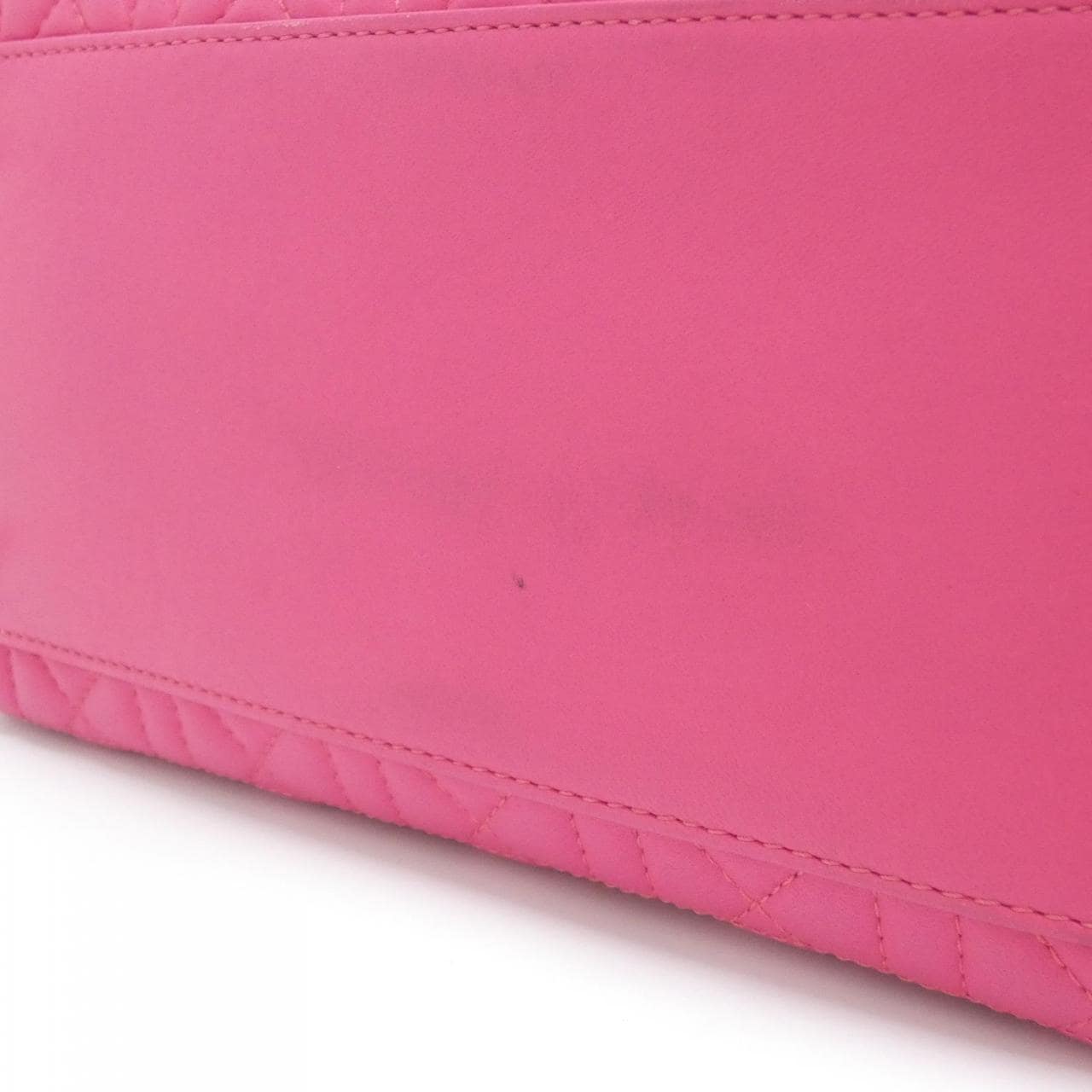 クリスチャンディオール レディ ディオール ミディアム M0550PTRI バッグ