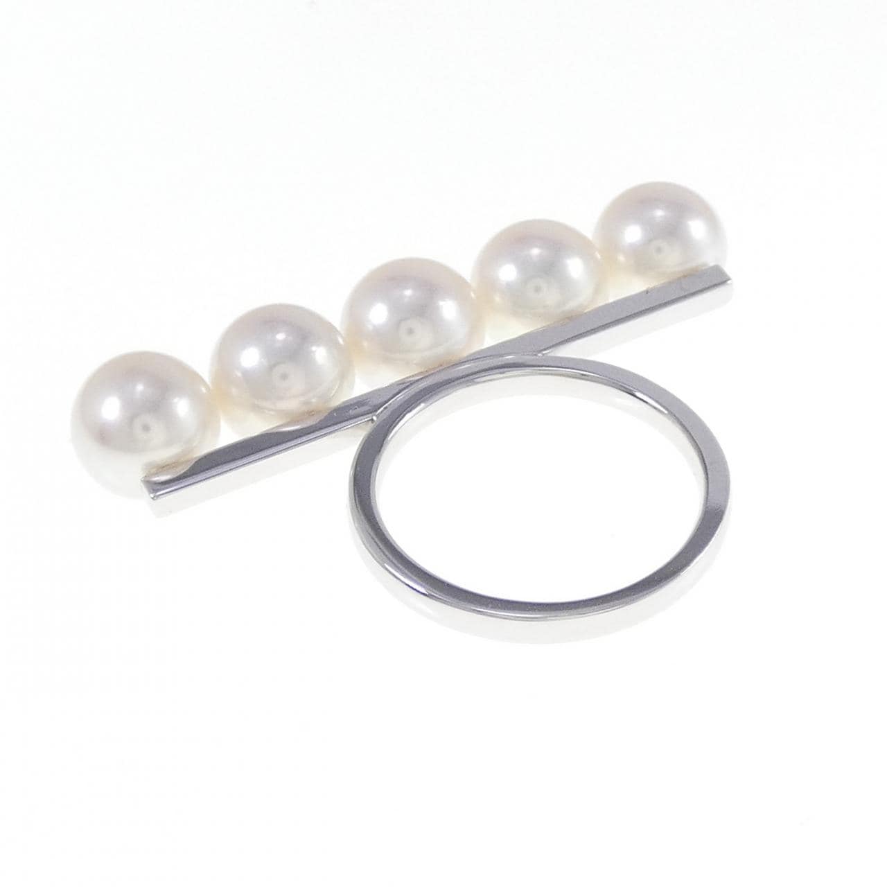 Tasaki balance signature ring
