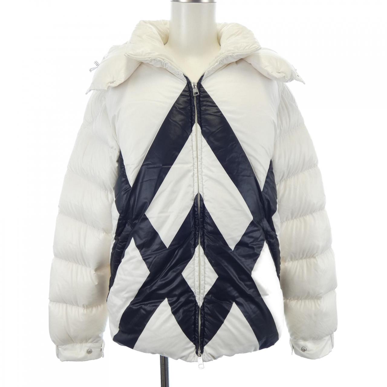 モンクレール MONCLER ダウンジャケット