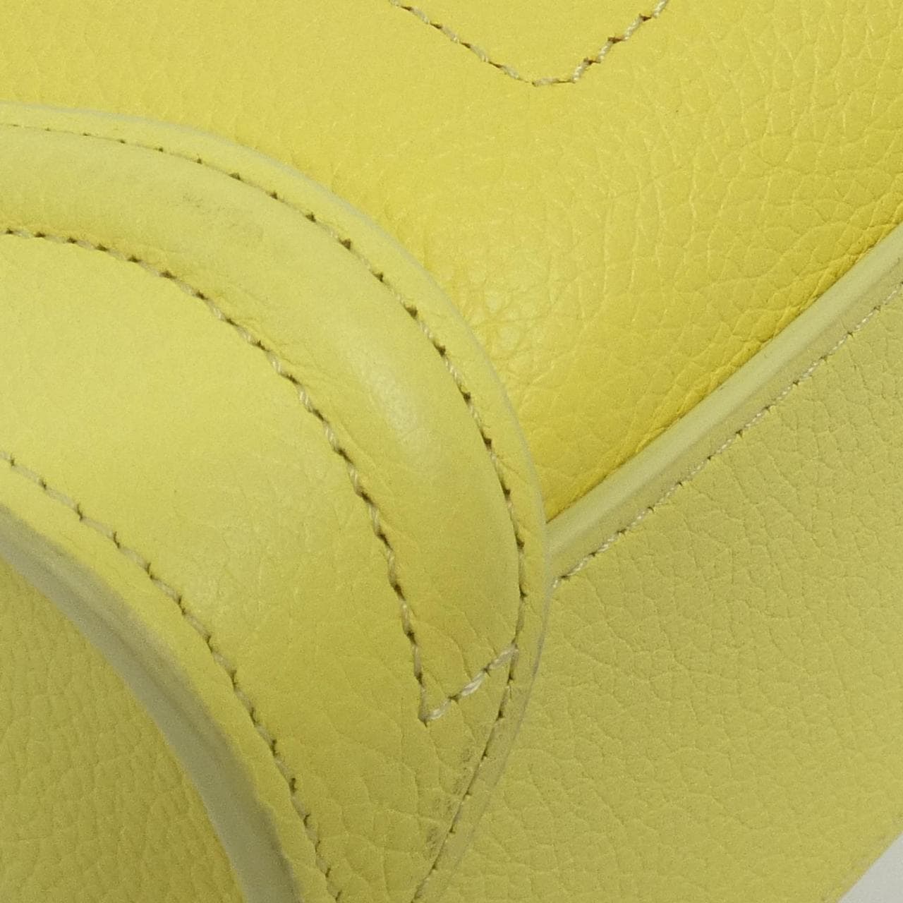 セリーヌ ラゲージ ナノ ショッパー 189243DRU バッグ