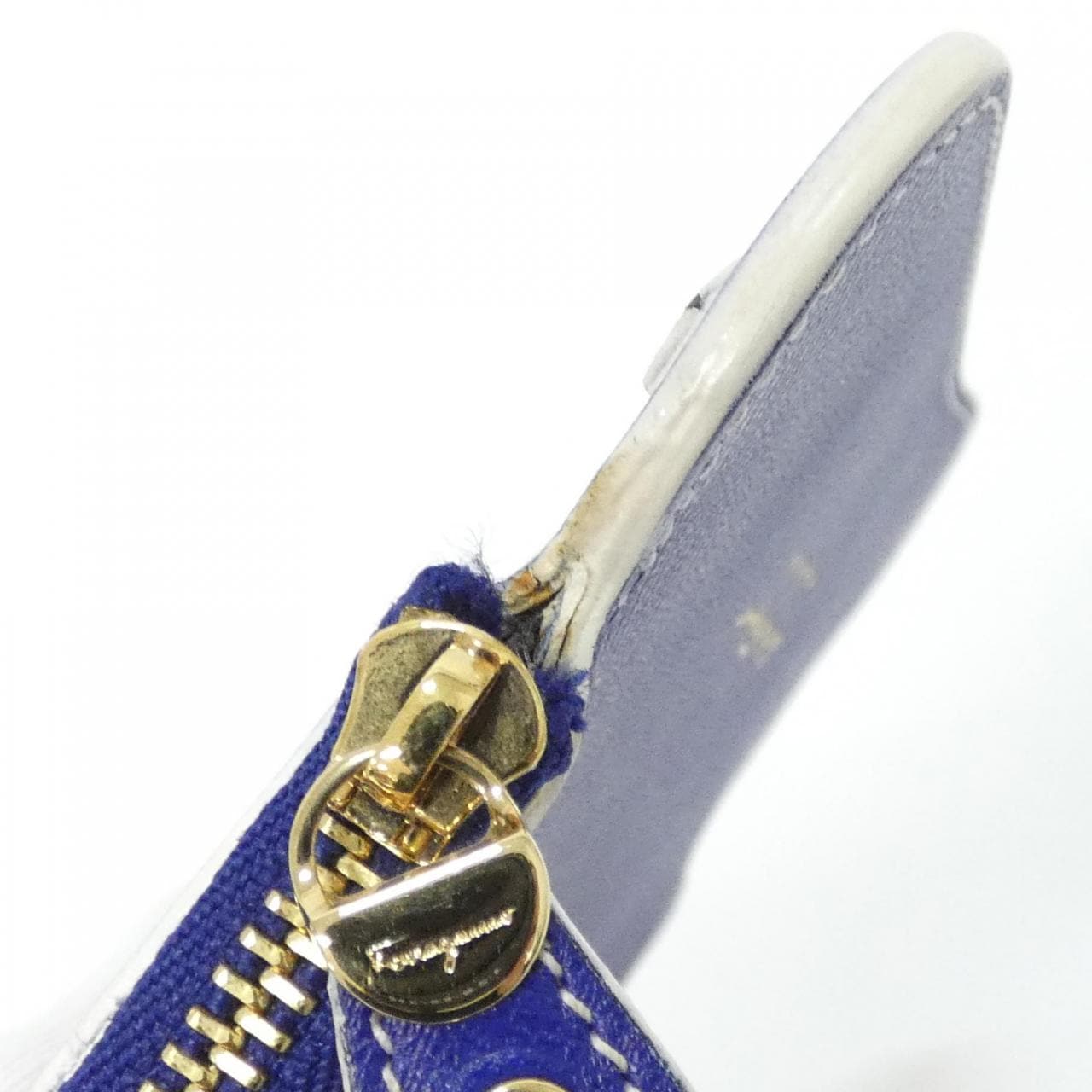 サルヴァトーレフェラガモ 22 C023 コインケース