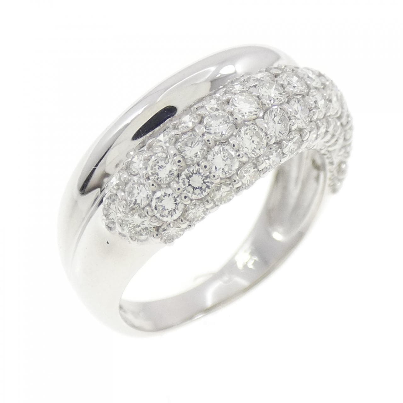 K18白金密镶钻石戒指 0.76克拉