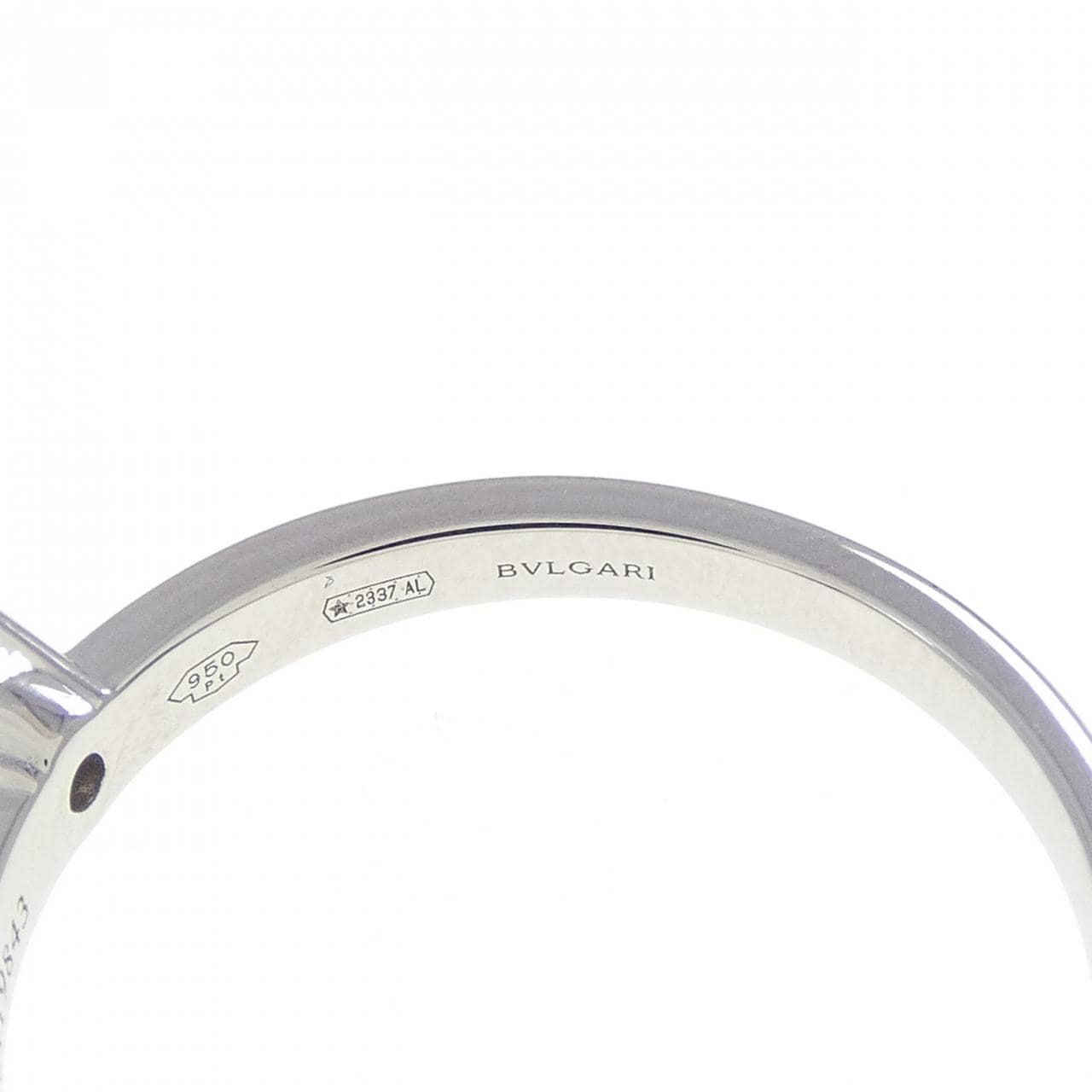 ブルガリ リング 0.31CT G VS2 3EXT