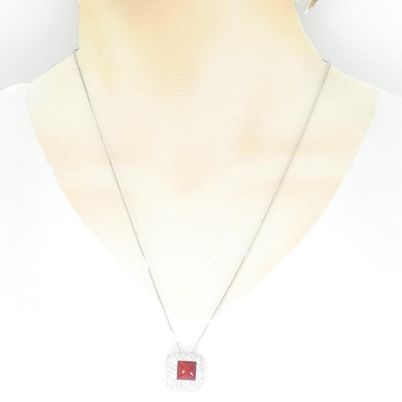 PT coral necklace