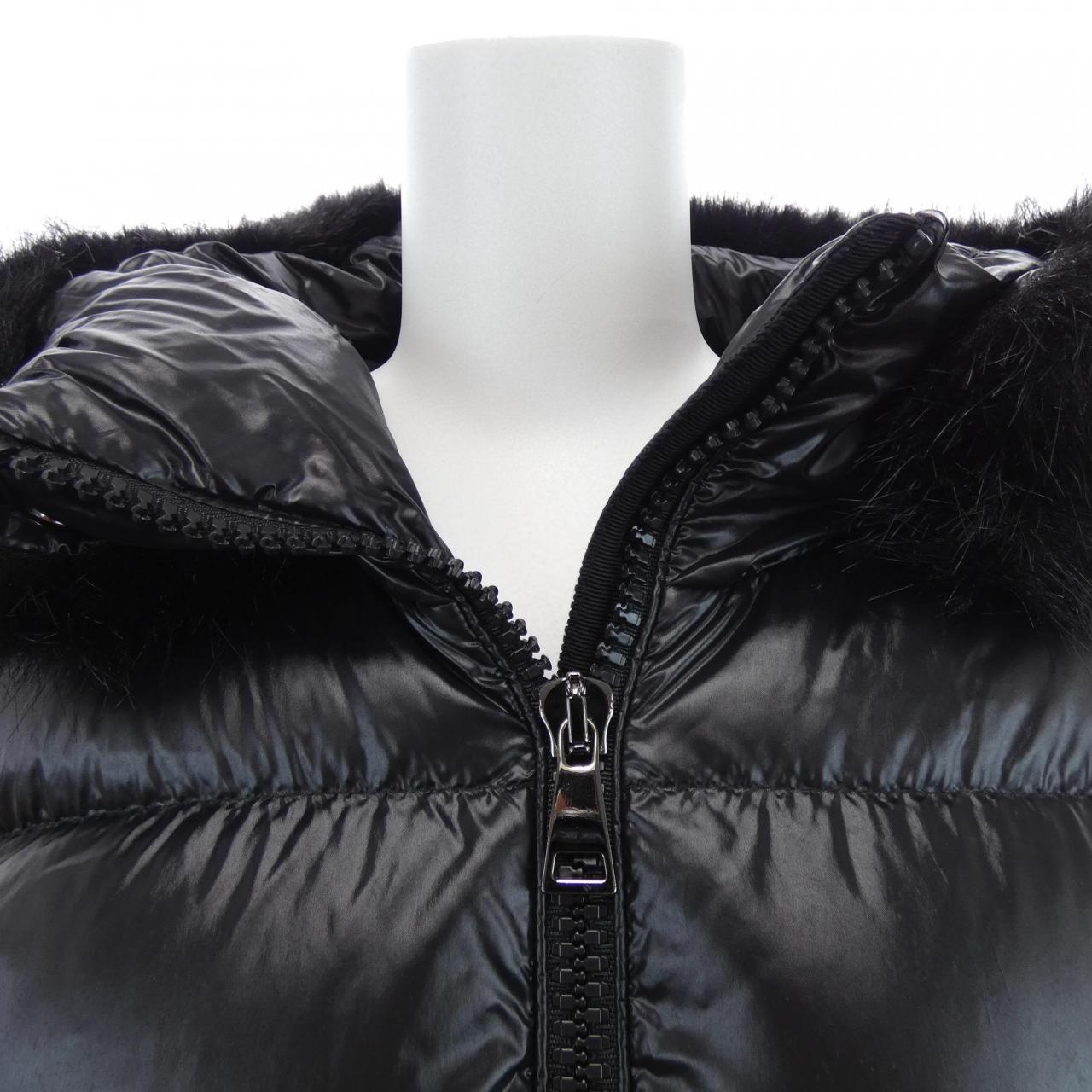 モンクレール MONCLER LAICHE ダウンジャケット