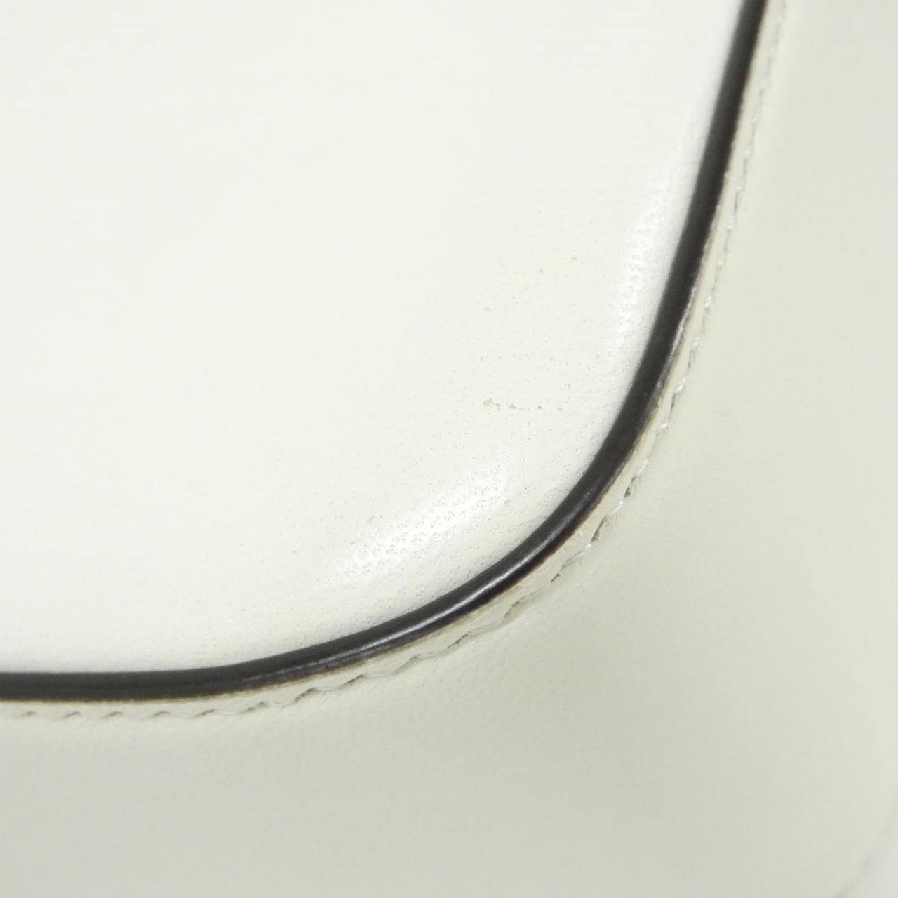 フェンディ バゲット マルチポケット 8BR808 ABVE ショルダーバッグ