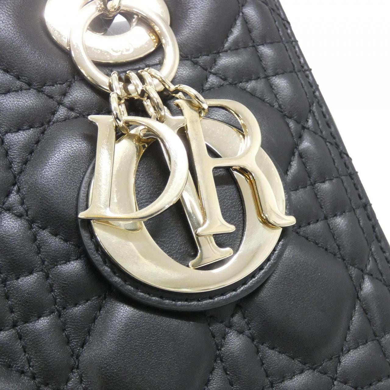 クリスチャンディオール レディ ディオール ミディアム M0565ONGE バッグ