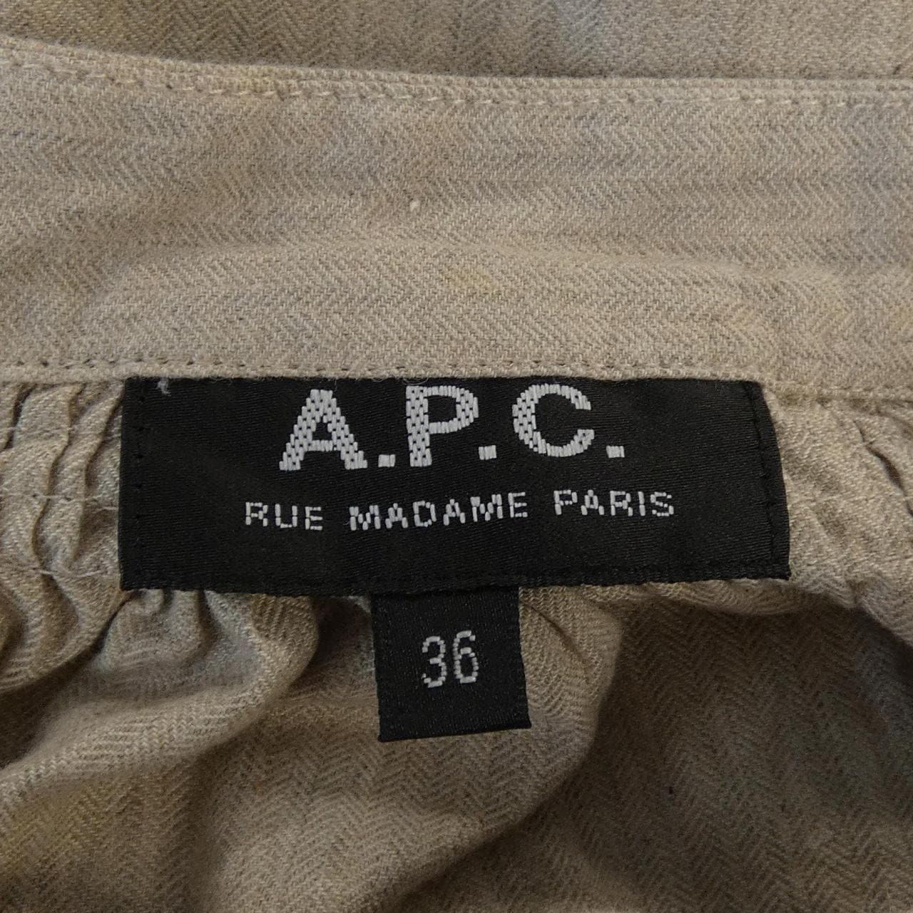 アーペーセー A.P.C. トップス