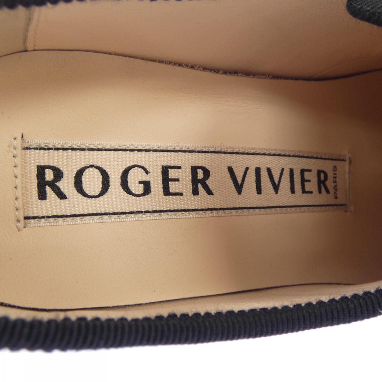 ロジェヴィヴィエ ROGER VIVIER ウォーキーヴィヴストラスバックルパテント スニーカー