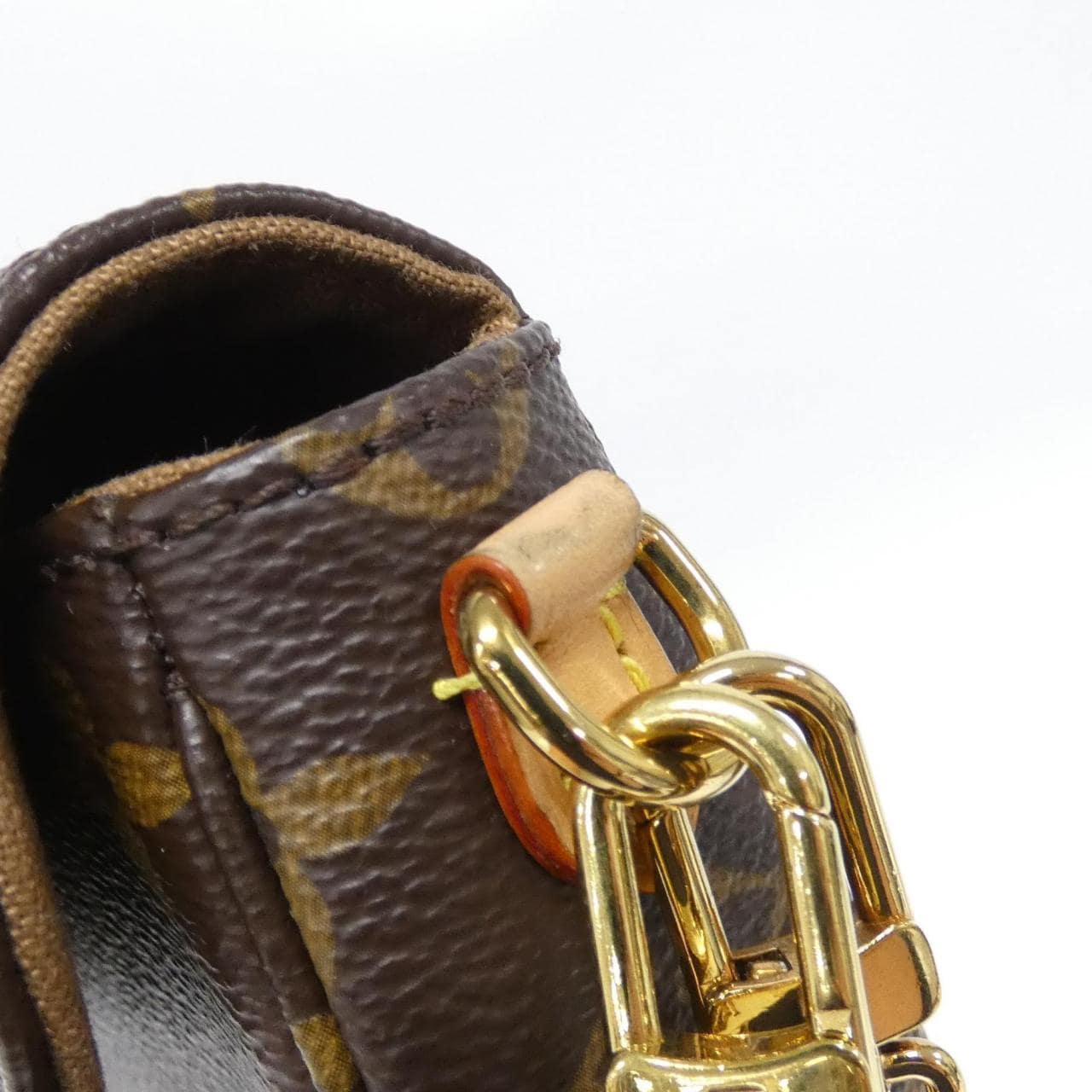 ルイヴィトン モノグラム ウォレット オン チェーン アイビー M81911 ショルダーバッグ