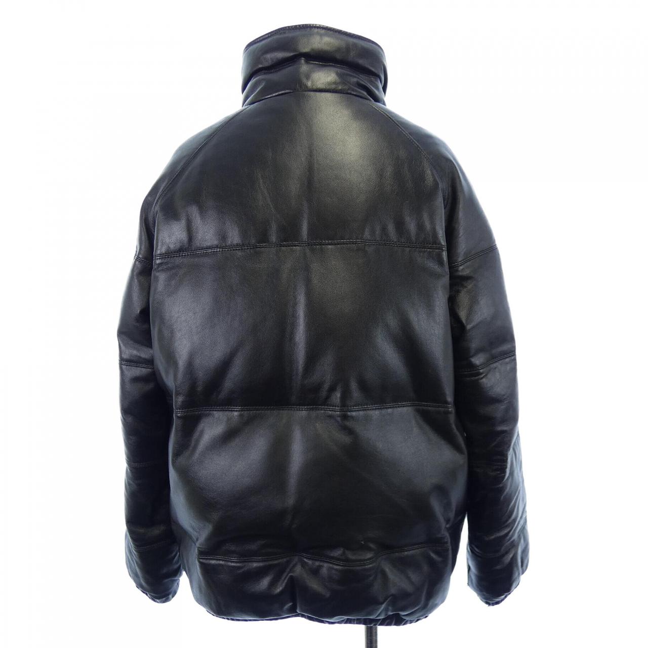 ステューシー STUSSY ダウンジャケット