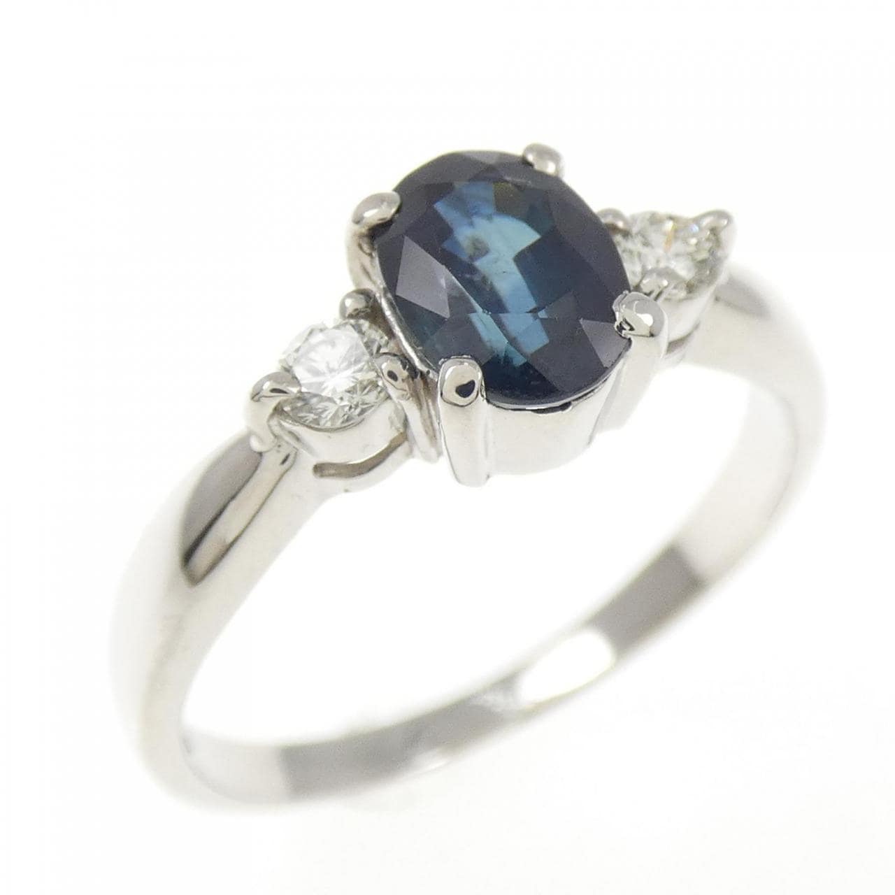PT900 Sapphire Ring