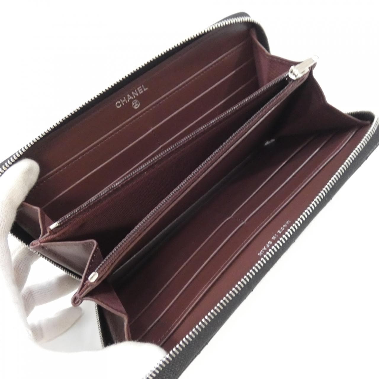 【未使用品】シャネル タイムレスクラシック ライン AP0242 財布