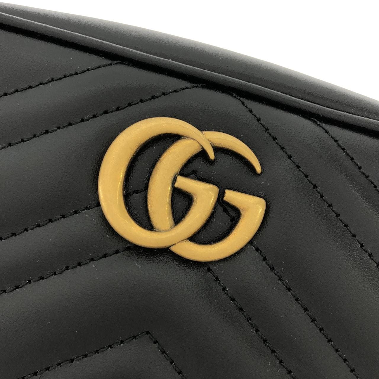 グッチ GG MARMONT 448065 DTD1T ショルダーバッグ