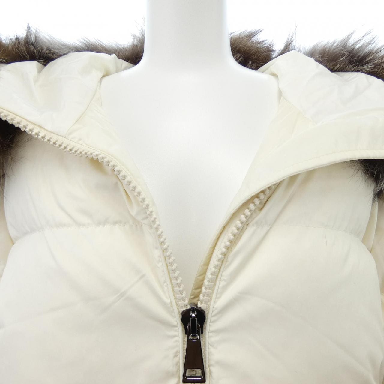 モンクレール MONCLER ダウンコート