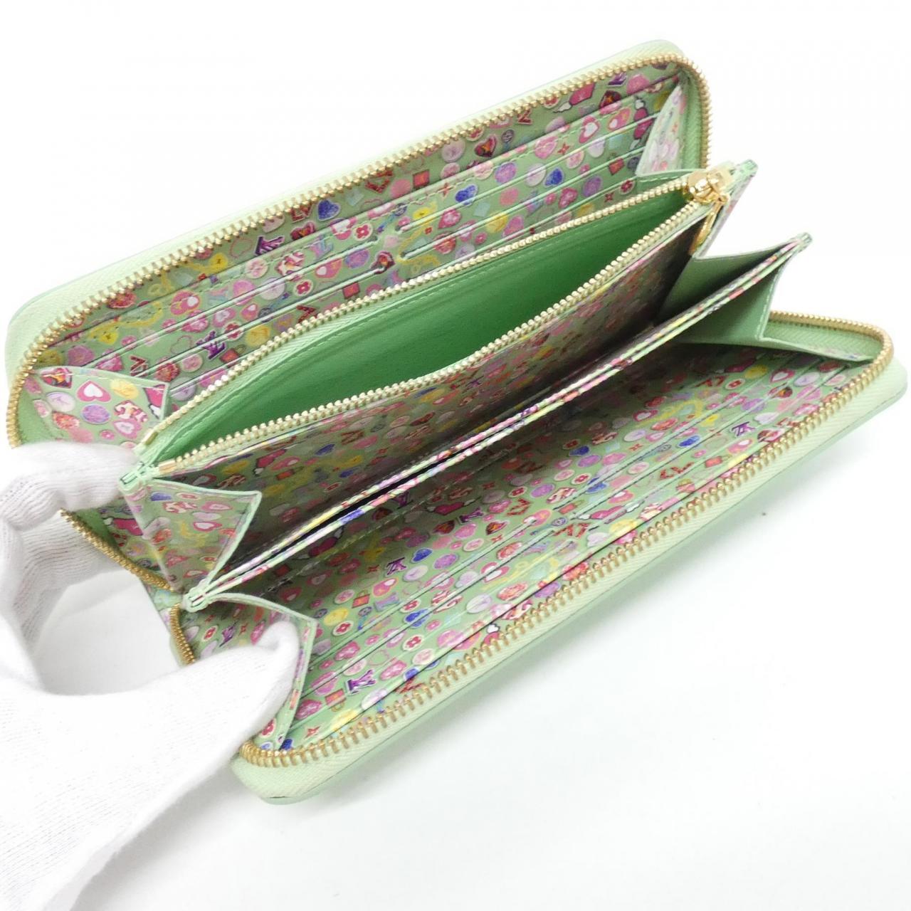 ルイヴィトン ヴェルニ ジッピー ウォレット M82065 財布