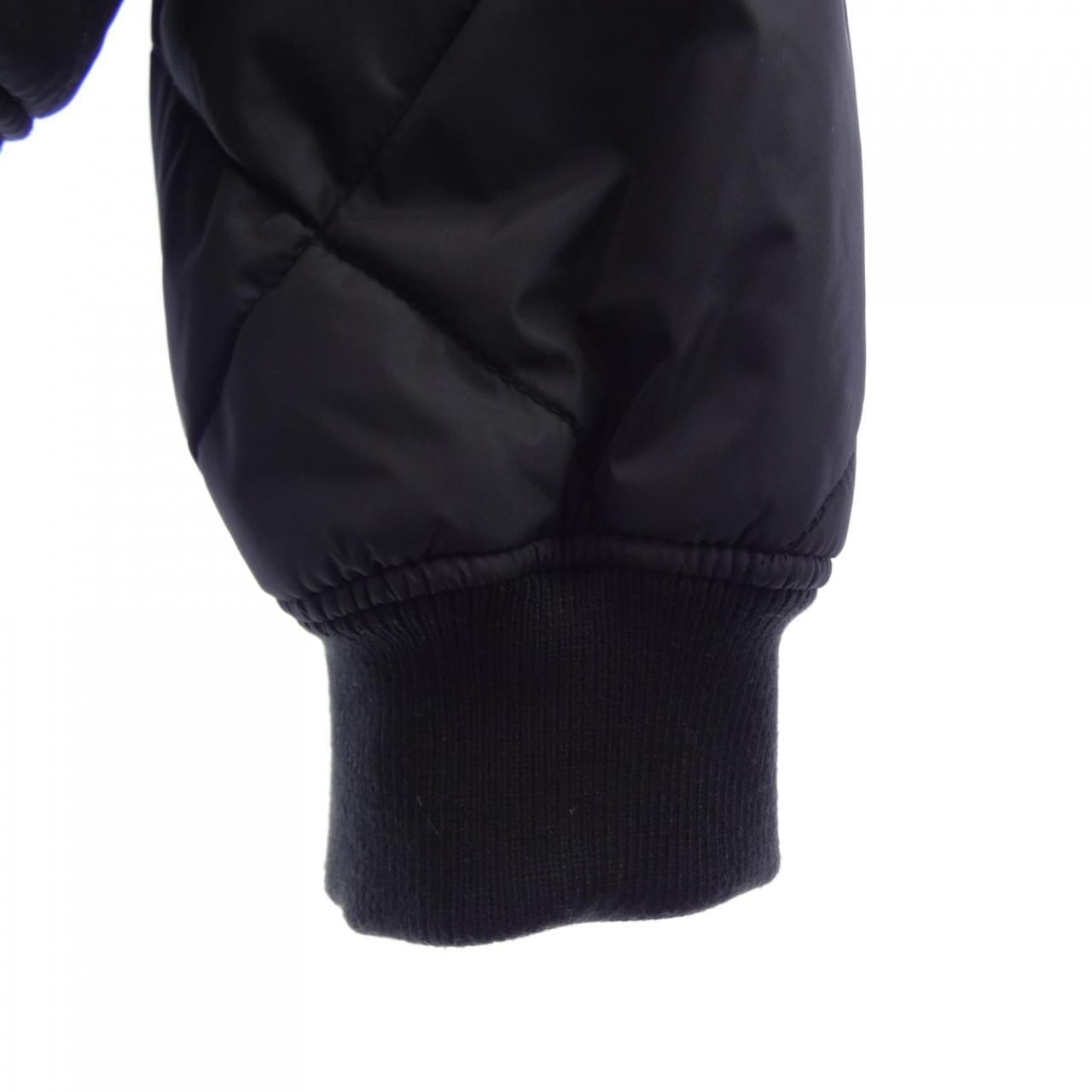 シュプリーム SUPREME AOI Quilted Work Jacket ブルゾン