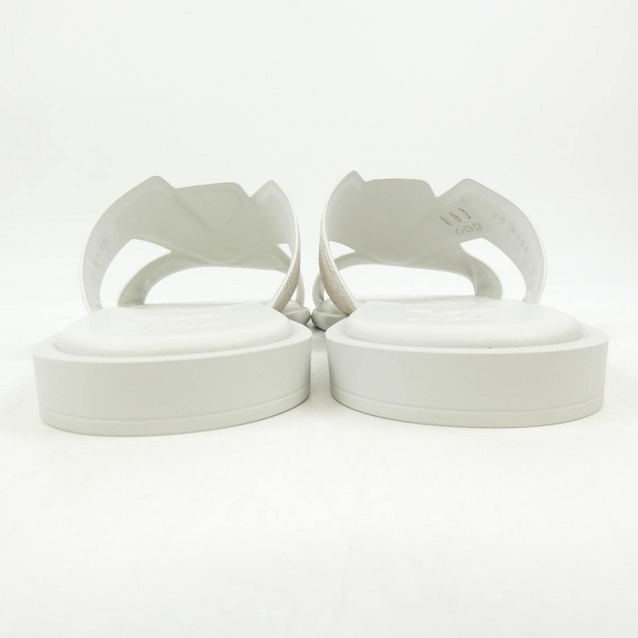 ルイヴィトン LOUIS VUITTON LVオアシスミュール サンダル