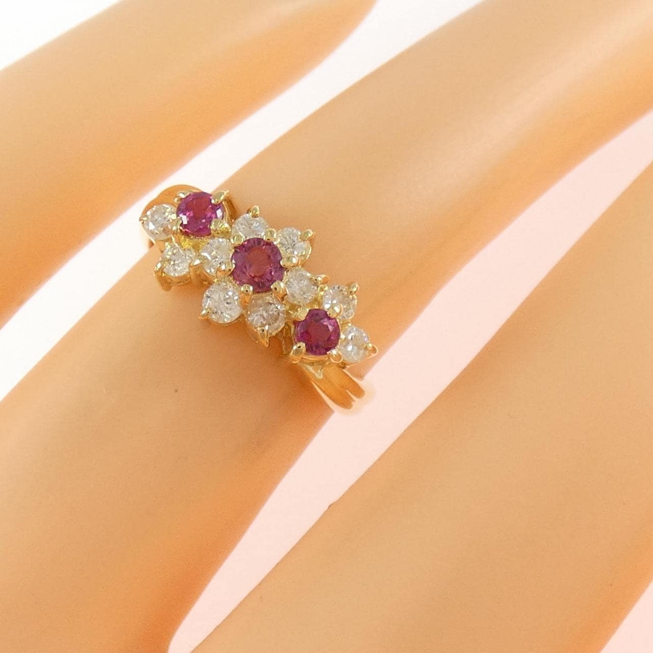 K18YG フラワー ルビー リング