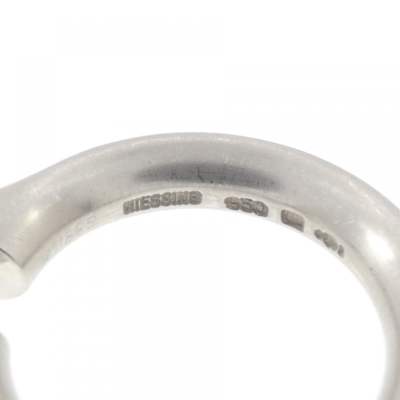 ニーシング ダイヤモンド リング 1.002CT