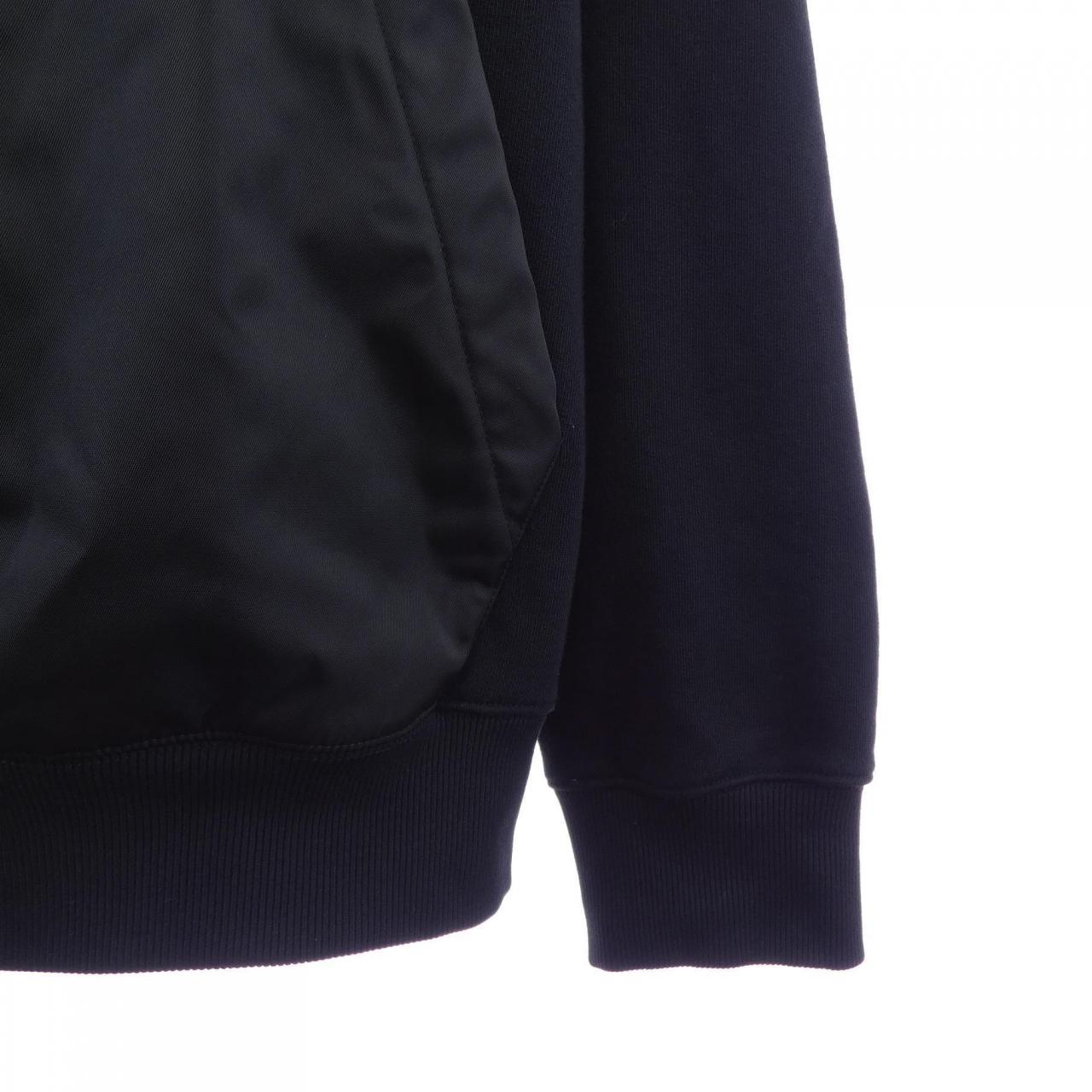 プラダ PRADA トライアングルロゴ UJL45B SOOO 11CC パーカー