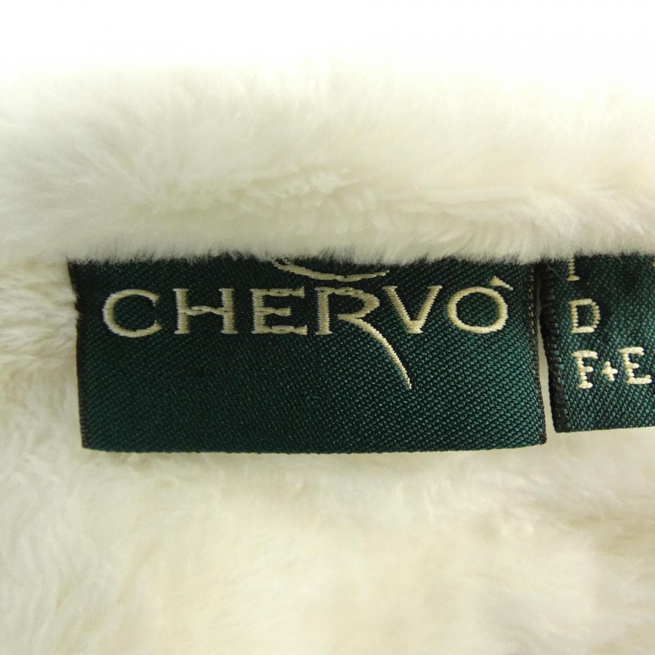 シェルボ CHERVO ベスト