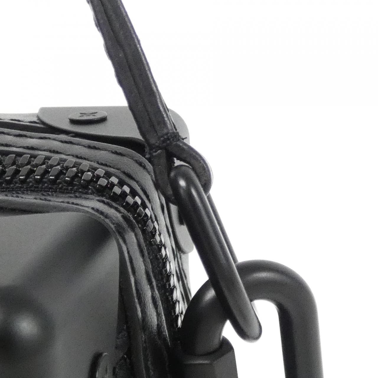 ルイヴィトン モノグラム ソフトトランク M53964 ショルダーバッグ