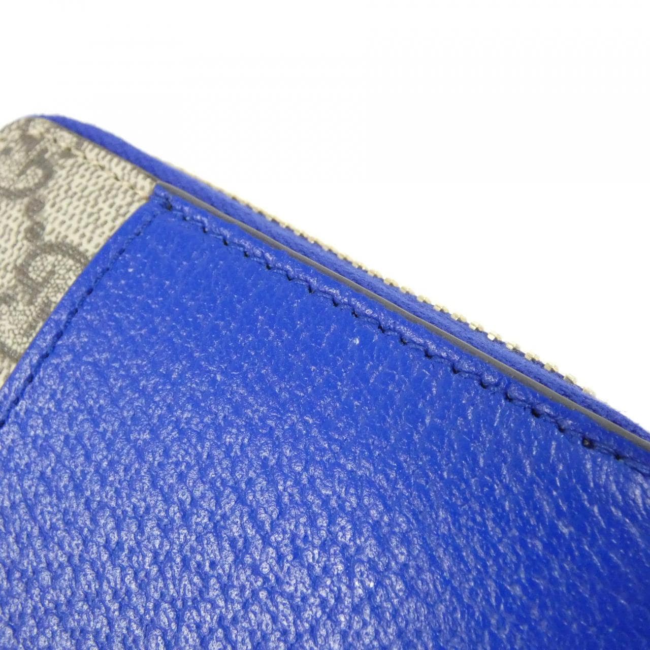 グッチ 701423 K9GSG 財布