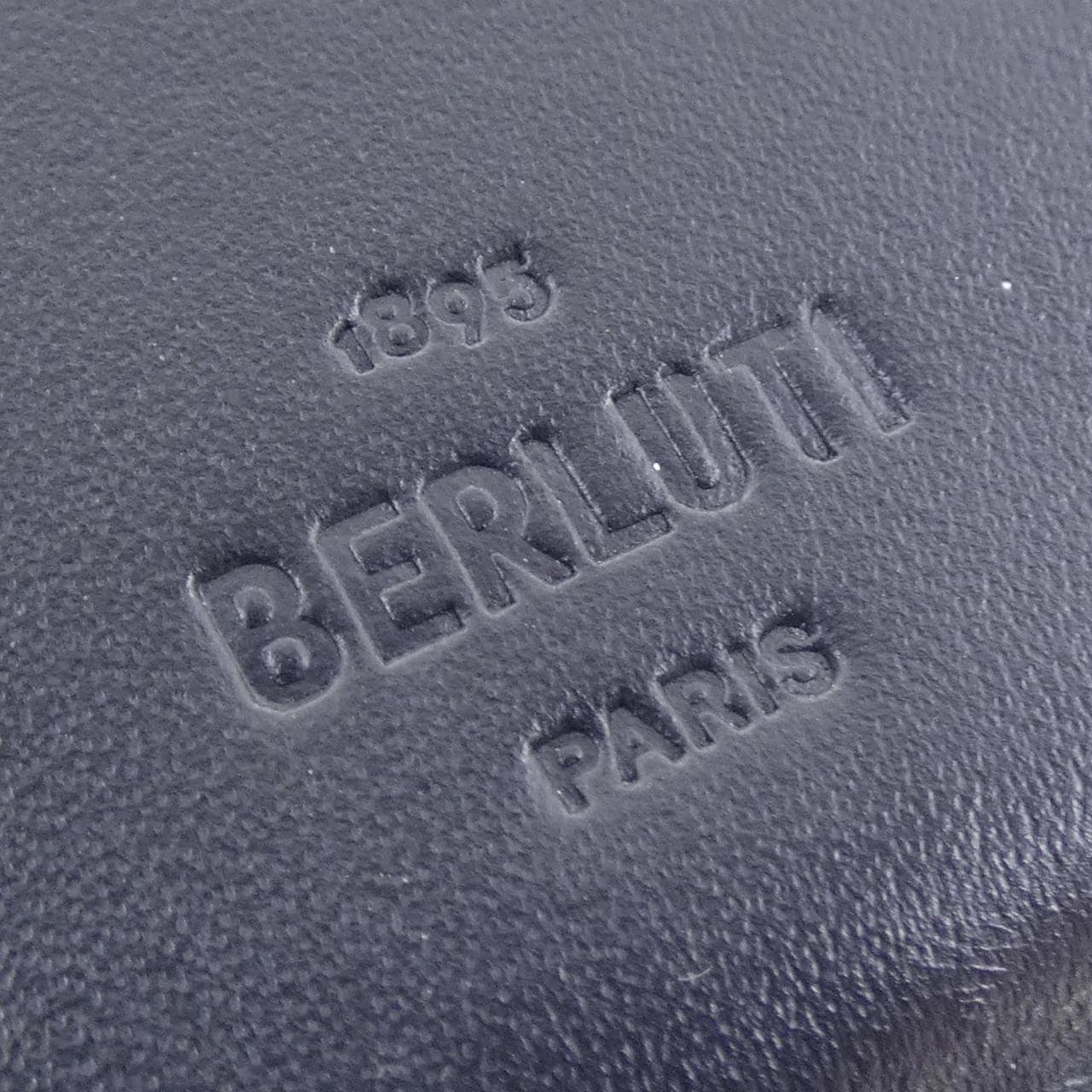 ベルルッティ Berluti サンタルスクリットレザージップロング WALLET