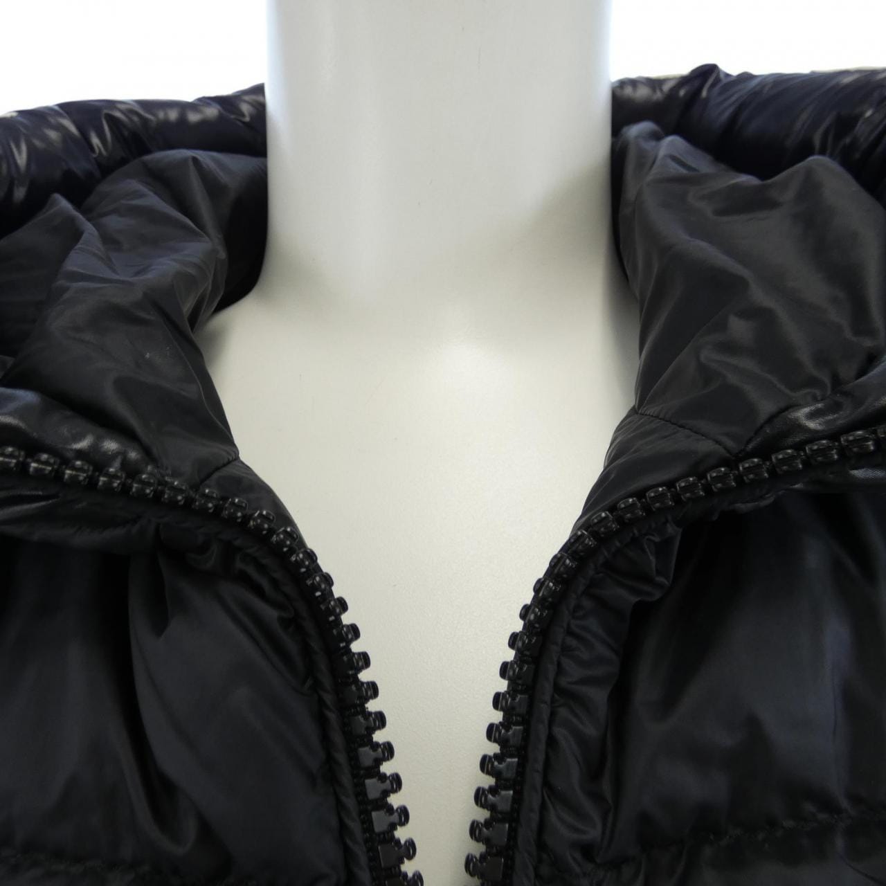 モンクレール MONCLER MONTREUIL ダウンベスト