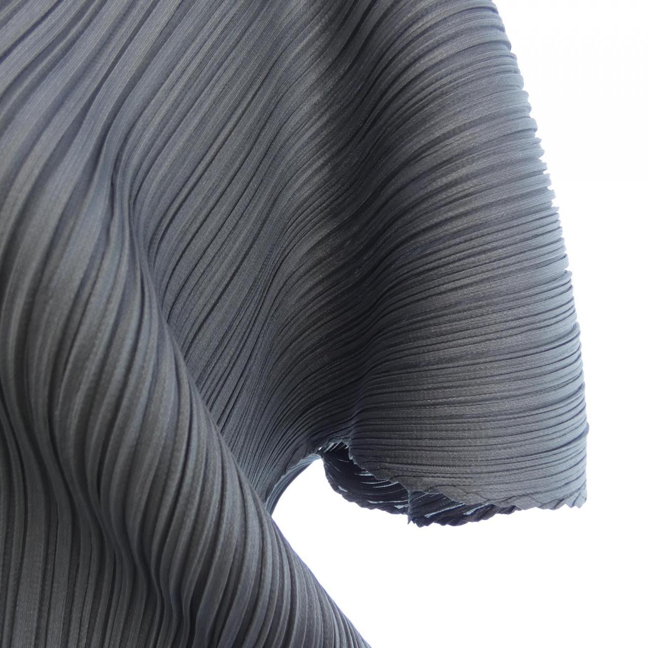 プリーツプリーズ PLEATS PLEASE トップス