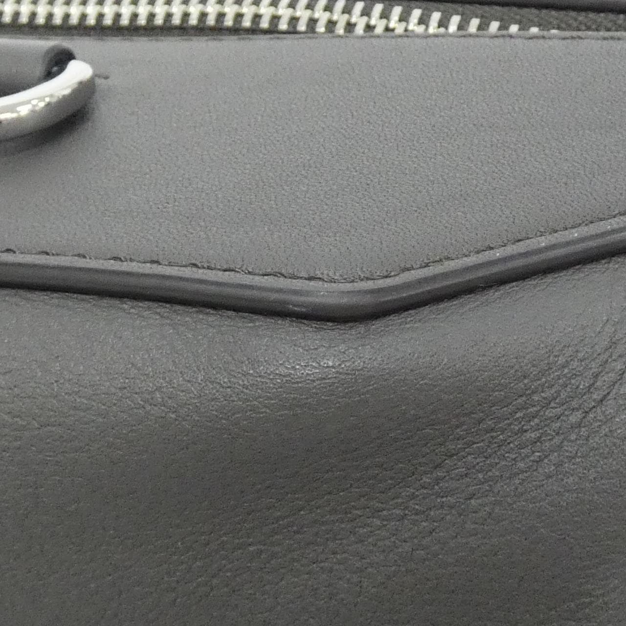 ロエベ コンバーチブル スリング B777NCNX03 ショルダーバッグ